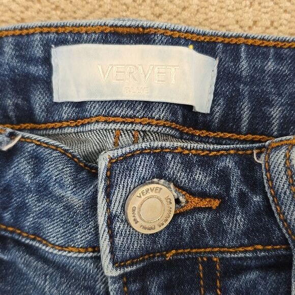 Vervet Blue Distressed Mid-Rise Jean Shorts - Size Large - Picture 3 of 10